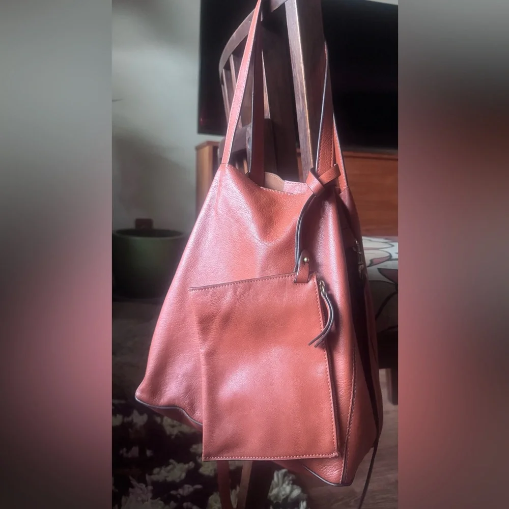Lucky Brand slouchy leather shopper tote crossbody purse w/wristlet/wallet 🤎🧡 - Picture 14 of 15